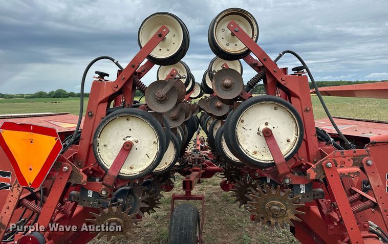 image for item KL9047 International 800 Cyclo Air  planter