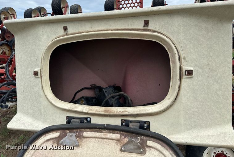 image for item KL9047 International 800 Cyclo Air  planter