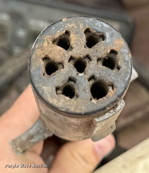 image for item KL9047 International 800 Cyclo Air  planter