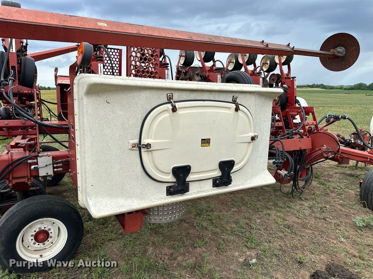 image for item KL9047 International 800 Cyclo Air  planter