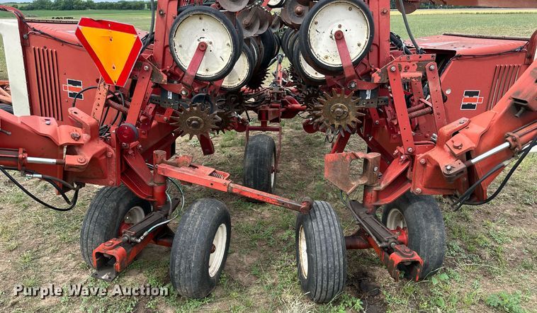 image for item KL9047 International 800 Cyclo Air  planter