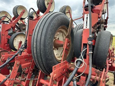 image for item KL9047 International 800 Cyclo Air  planter