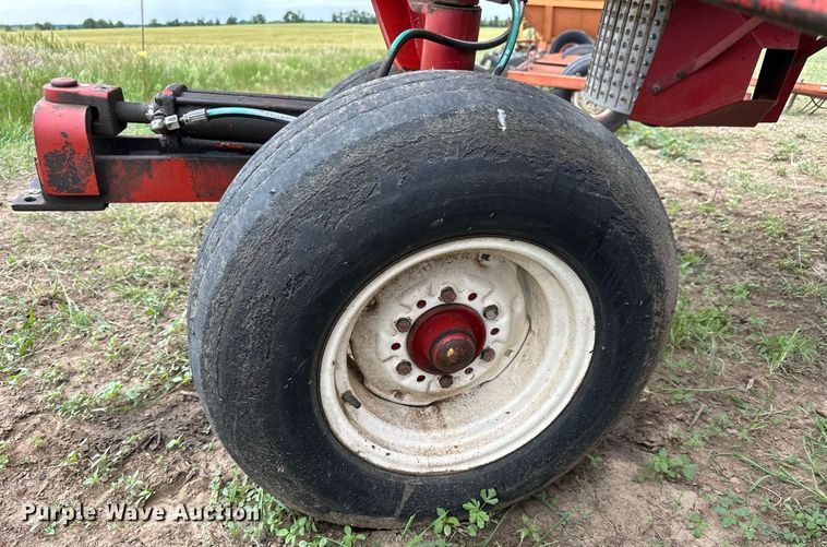 image for item KL9047 International 800 Cyclo Air  planter