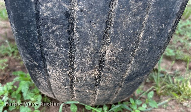 image for item KL9047 International 800 Cyclo Air  planter