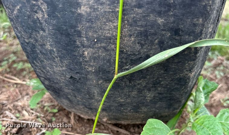 image for item KL9047 International 800 Cyclo Air  planter