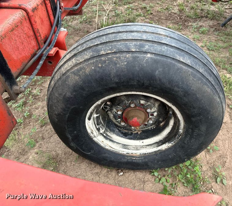 image for item KL9047 International 800 Cyclo Air  planter