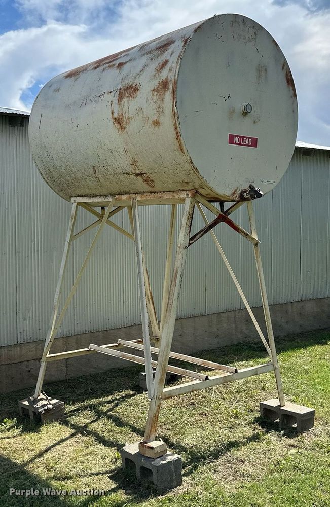 image for item KL9056 Fuel tank