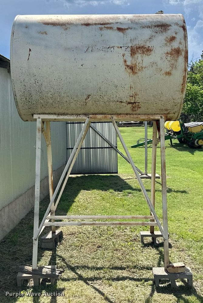 image for item KL9056 Fuel tank