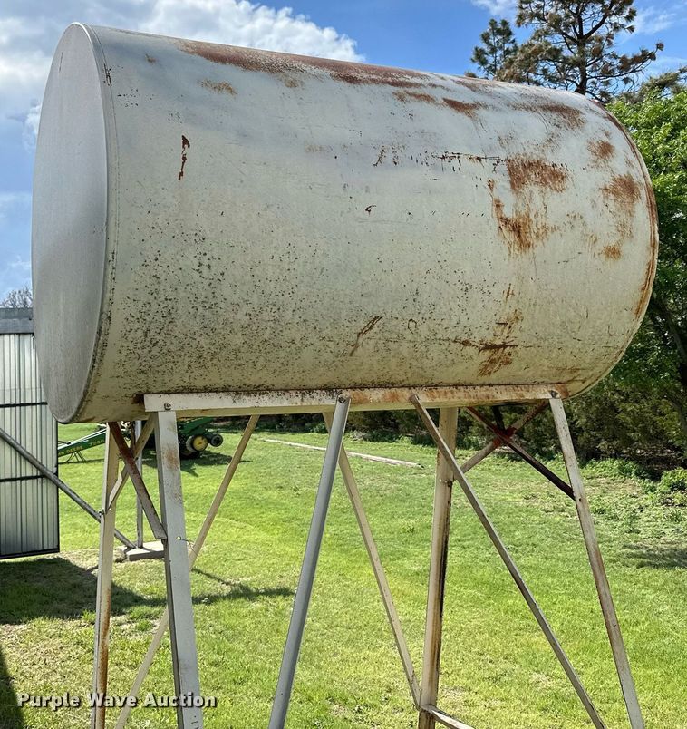 image for item KL9056 Fuel tank