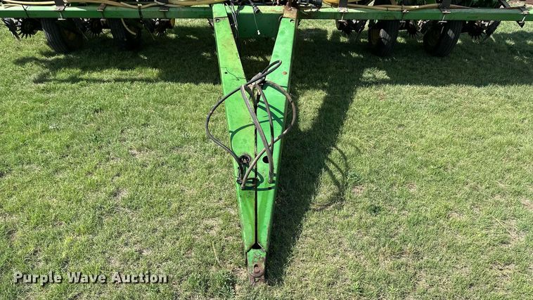 image for item KL9058 John Deere 7200 MaxEmerge 2  planter