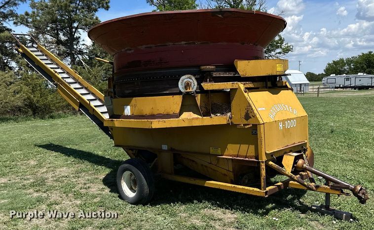 image for item KL9059 HayBuster H-1000  bale processor