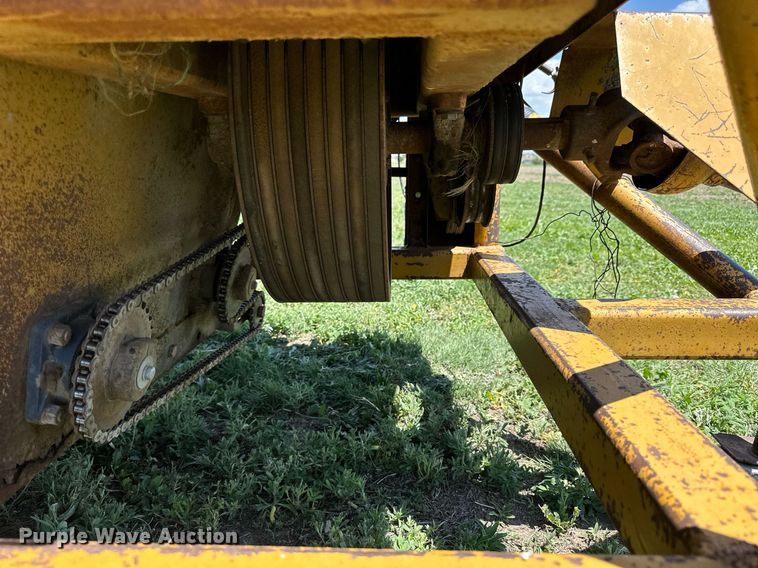 image for item KL9059 HayBuster H-1000  bale processor