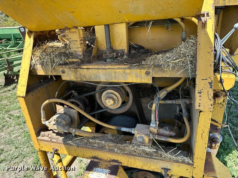 image for item KL9059 HayBuster H-1000  bale processor