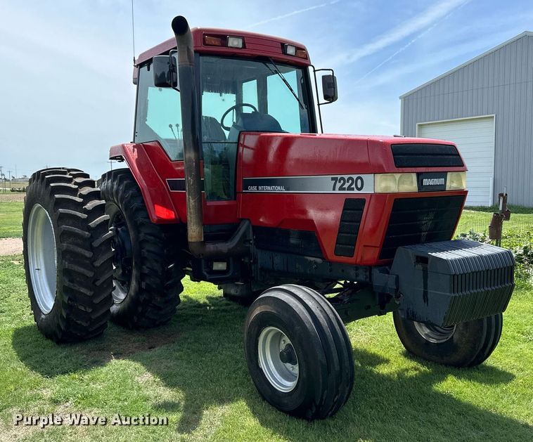 image for item KL9064 1994 Case IH 7220  tractor