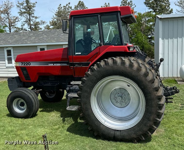 image for item KL9064 1994 Case IH 7220  tractor