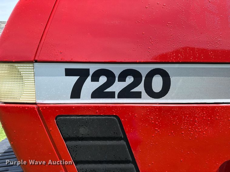 image for item KL9064 1994 Case IH 7220  tractor