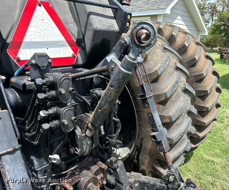 image for item KL9064 1994 Case IH 7220  tractor