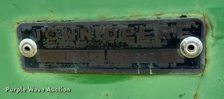 image for item KL9067 (3) John Deere LZ812 hoe grain drills