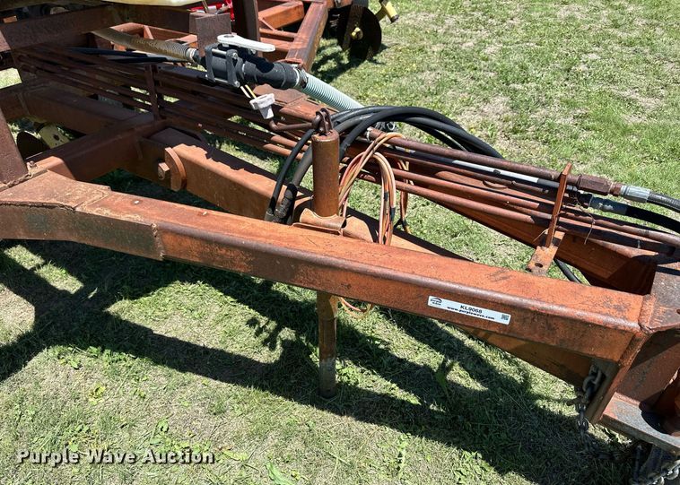 image for item KL9068 Sunflower H24  sweep plow