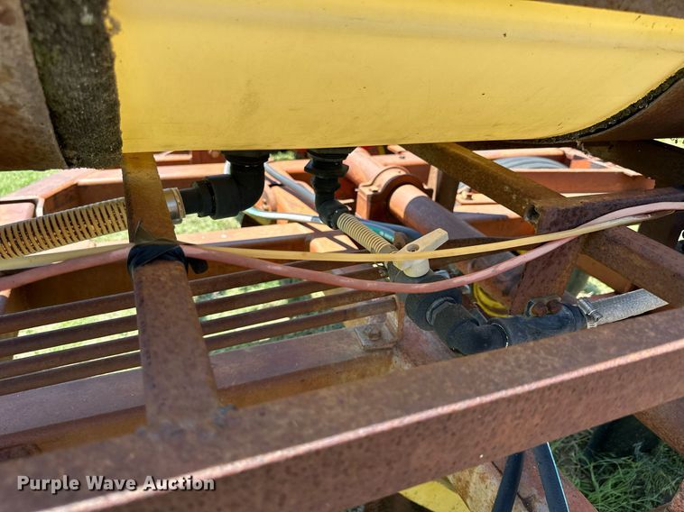 image for item KL9068 Sunflower H24  sweep plow