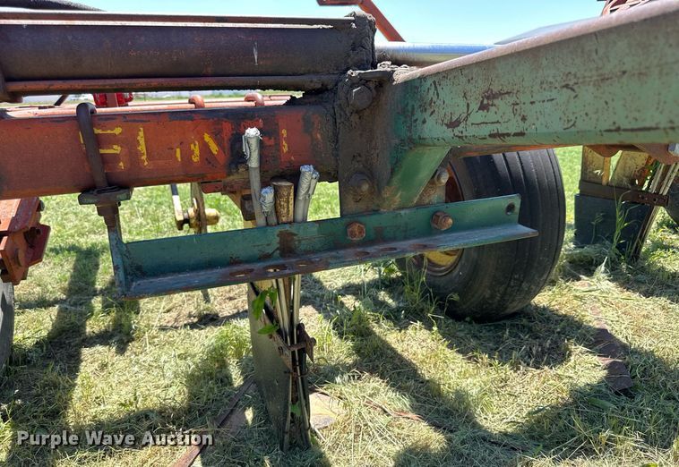 image for item KL9068 Sunflower H24  sweep plow