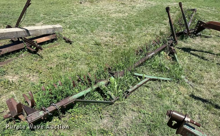 image for item KL9068 Sunflower H24  sweep plow