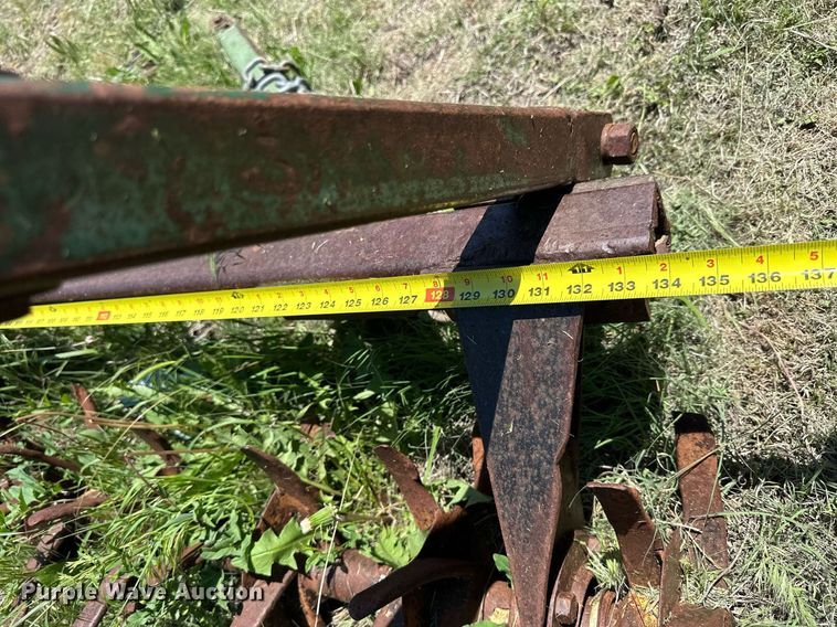 image for item KL9068 Sunflower H24  sweep plow