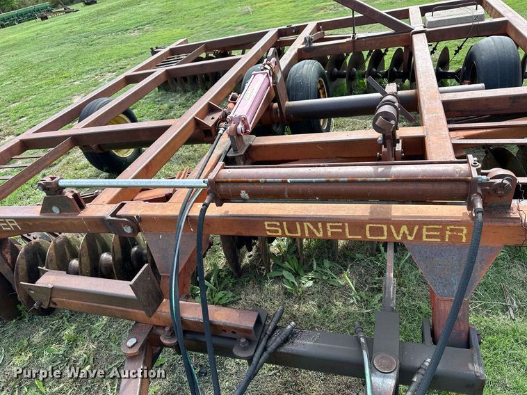 image for item KL9071 Sunflower F-16  off-set disk