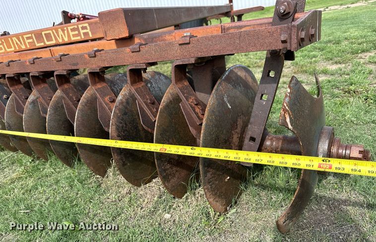 image for item KL9071 Sunflower F-16  off-set disk