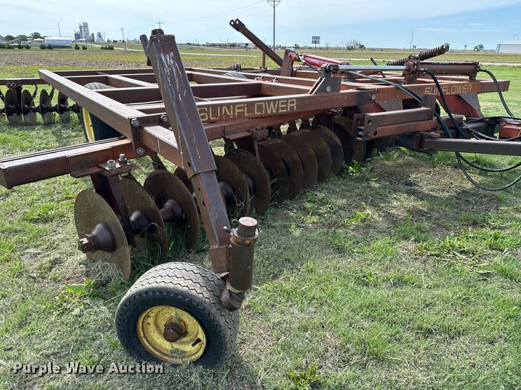 image for item KL9071 Sunflower F-16  off-set disk