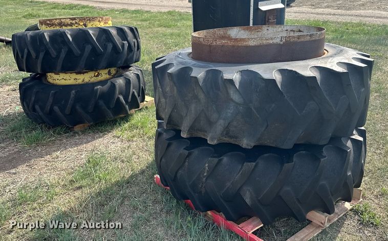 image for item KL9076 (4) tires