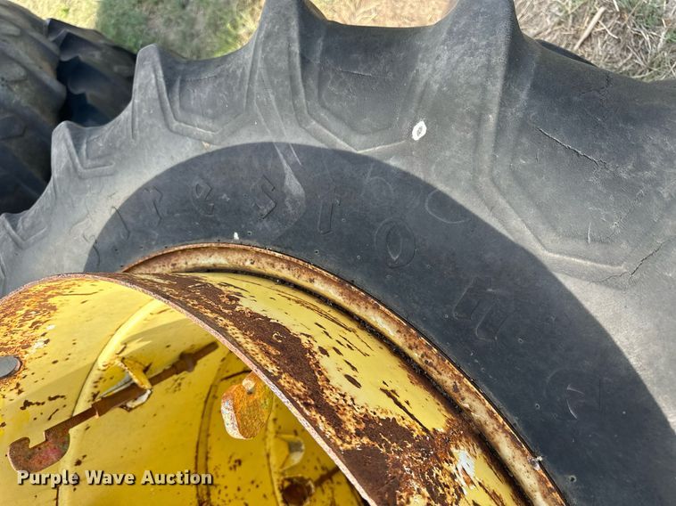 image for item KL9076 (4) tires