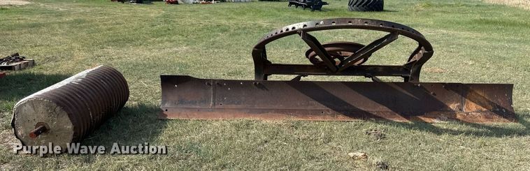 image for item KL9077 (2) motor grader attachments