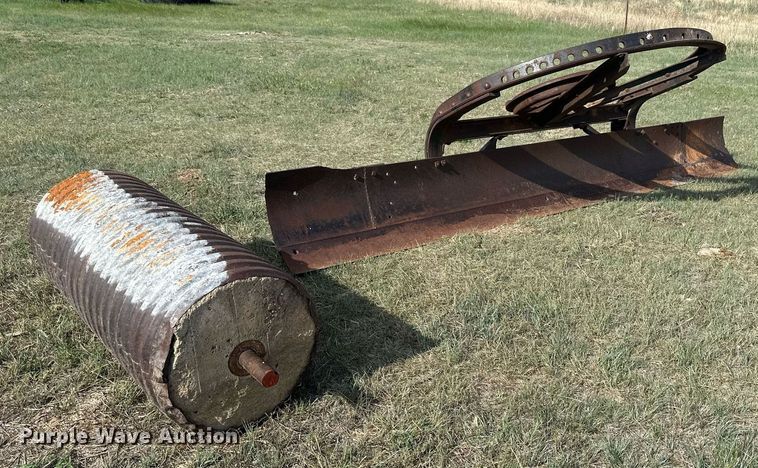 image for item KL9077 (2) motor grader attachments