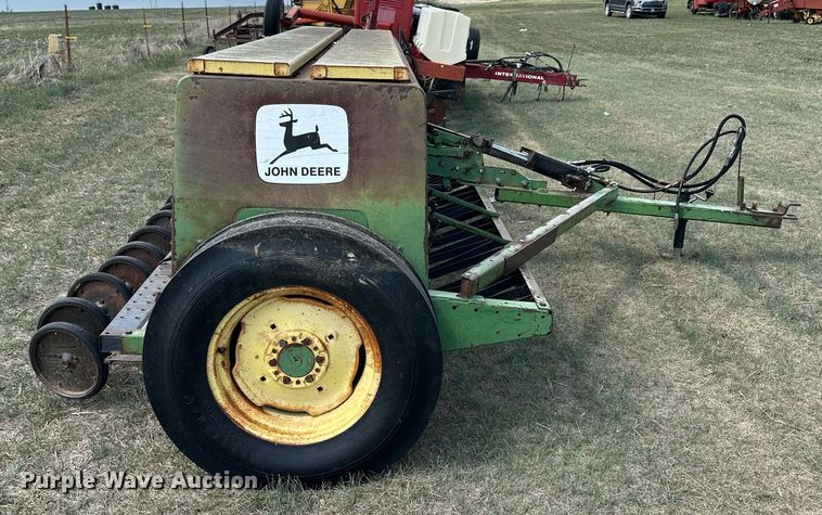image for item KL9080 John Deere 8300  grain drill