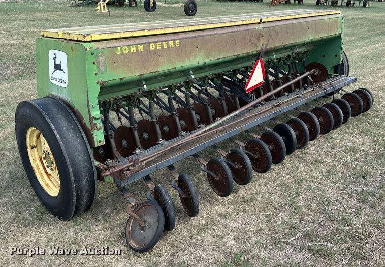 image for item KL9080 John Deere 8300  grain drill