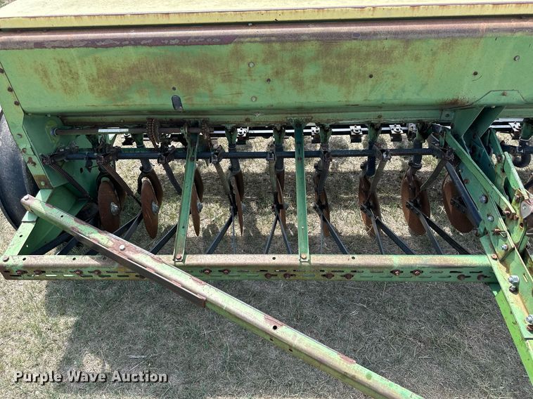 image for item KL9080 John Deere 8300  grain drill