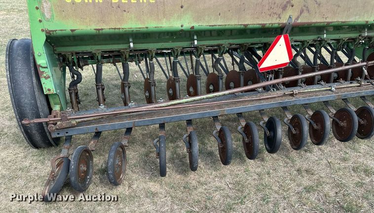 image for item KL9080 John Deere 8300  grain drill