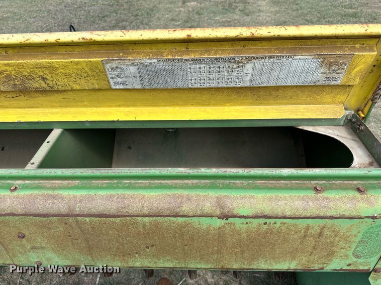 image for item KL9080 John Deere 8300  grain drill