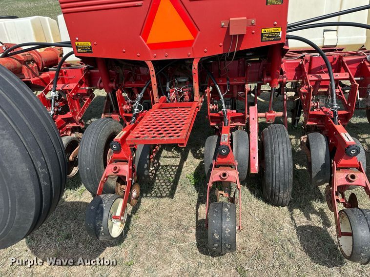 image for item KL9081 International 800 Cyclo Air  planter