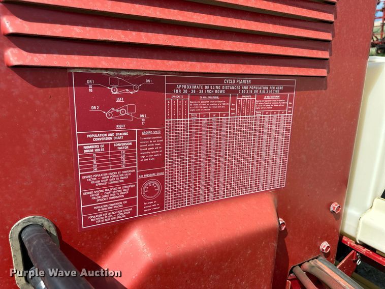 image for item KL9081 International 800 Cyclo Air  planter