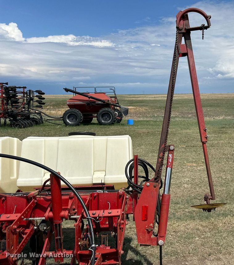 image for item KL9081 International 800 Cyclo Air  planter