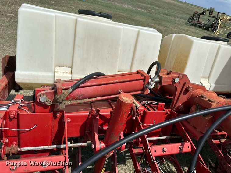 image for item KL9081 International 800 Cyclo Air  planter