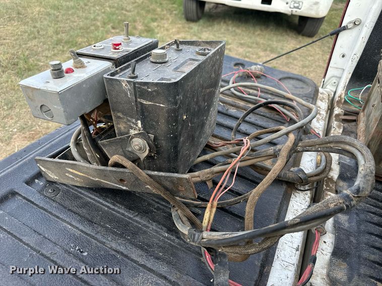 image for item KL9081 International 800 Cyclo Air  planter