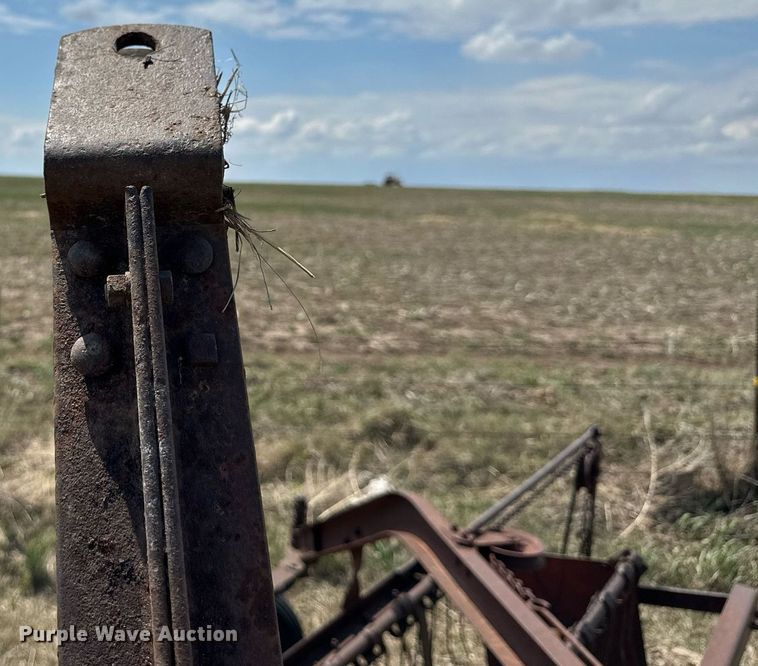 image for item KL9082 International  hay rake