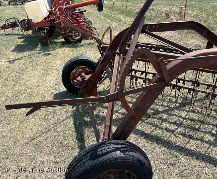image for item KL9082 International  hay rake