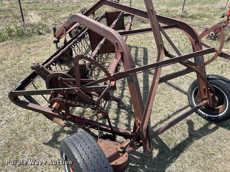 image for item KL9082 International  hay rake