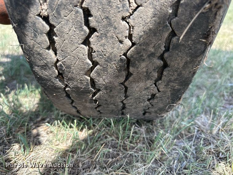 image for item KL9082 International  hay rake