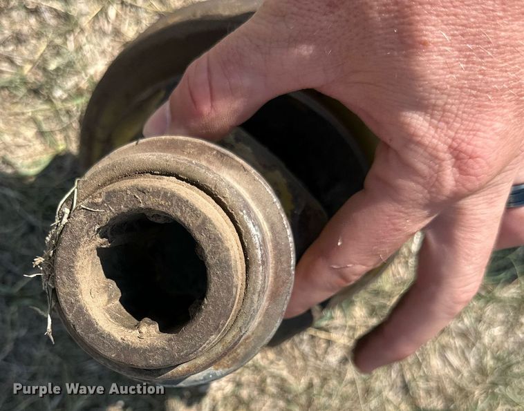 image for item KL9084 1984 Vermeer 605H  round baler