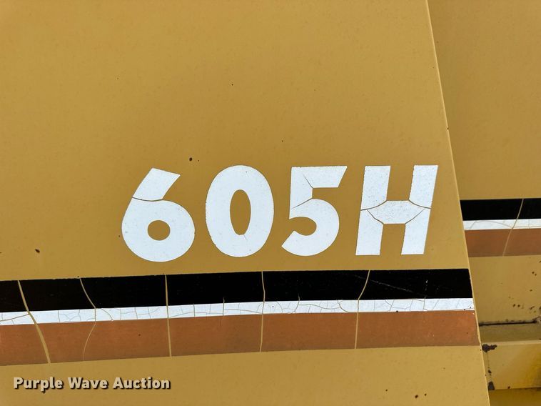 image for item KL9084 1984 Vermeer 605H  round baler